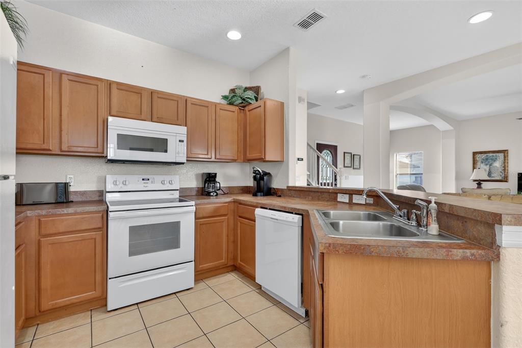 126 Summer Pl Loop Clermont, FL 34714 - Photo 12 of 57