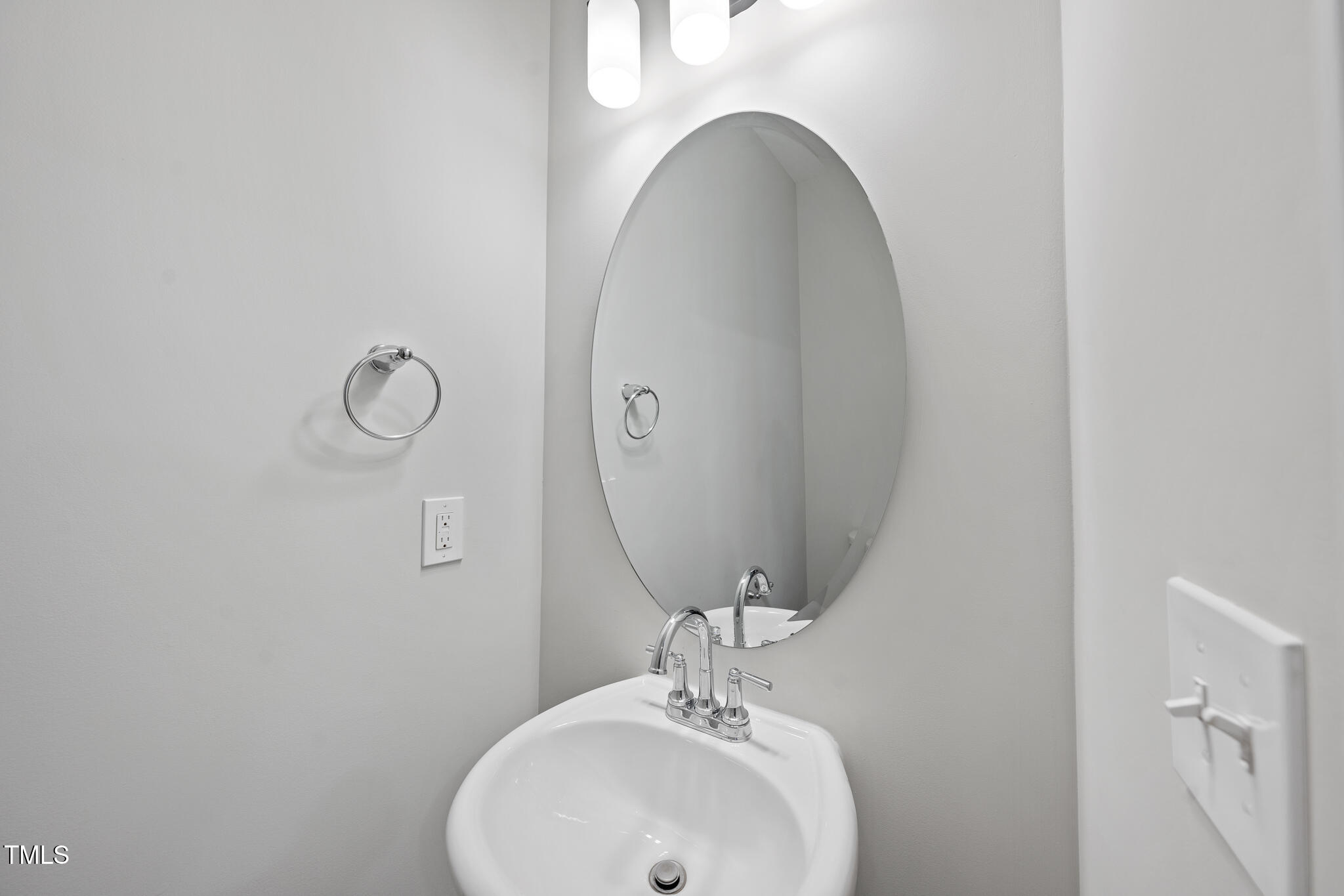 92 Ripple Way, Unit 315 Clayton, NC 27520 - Photo 8 of 42 Powder Bath