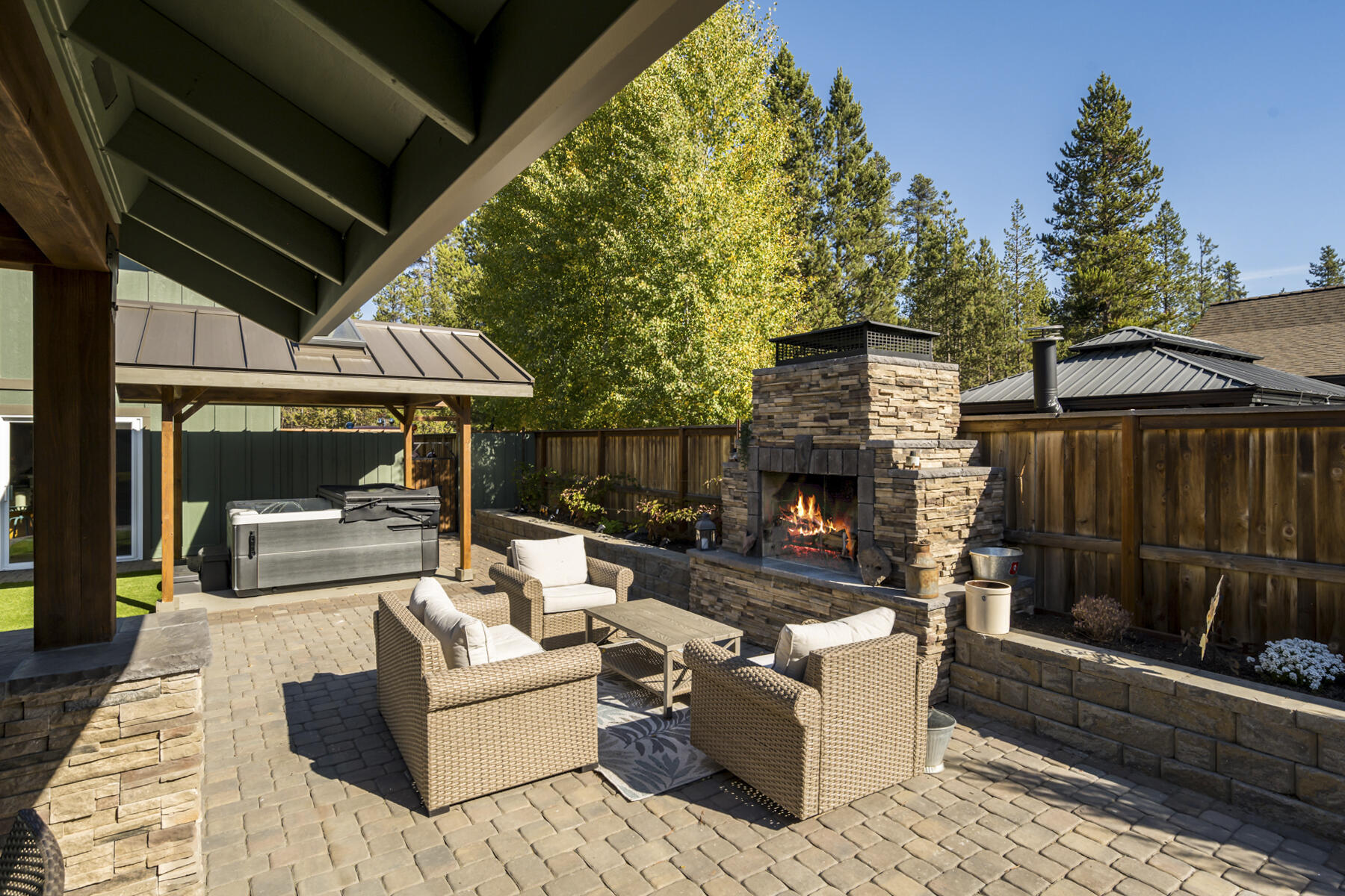 17246 Tholstrup Road Bend, OR 97707 - Photo 35 of 55 Back Patio
