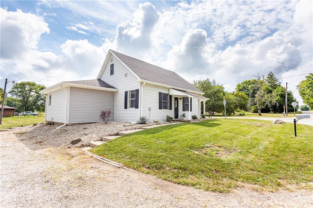 11290 South 200 E Road Muncie, IN 47302 - Photo 2 of 24 Gallery Image 2