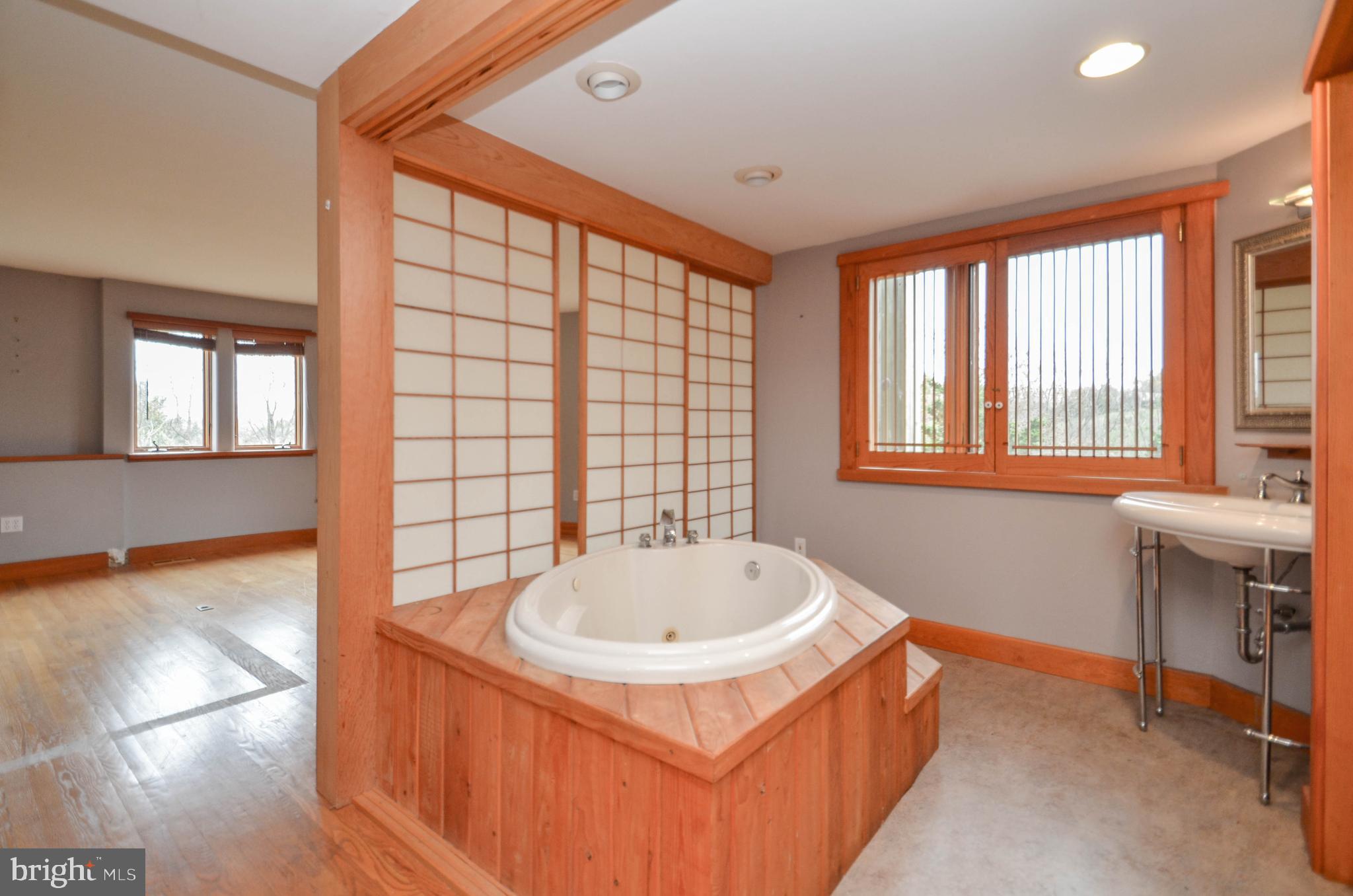 4670 Overlook Road Coplay, PA 18037 - Photo 15 of 47 Gallery Image 15