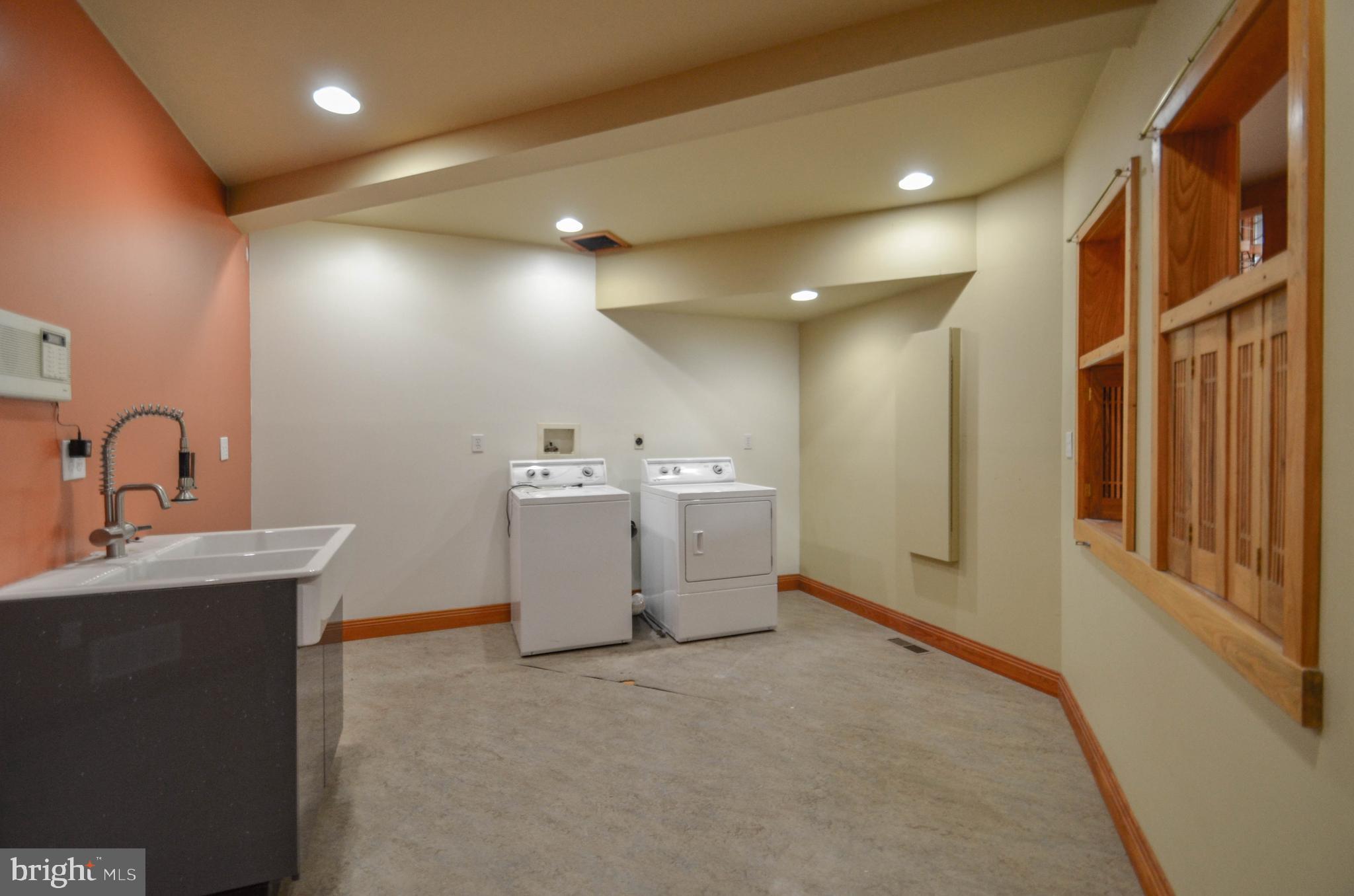 4670 Overlook Road Coplay, PA 18037 - Photo 34 of 47 Gallery Image 34