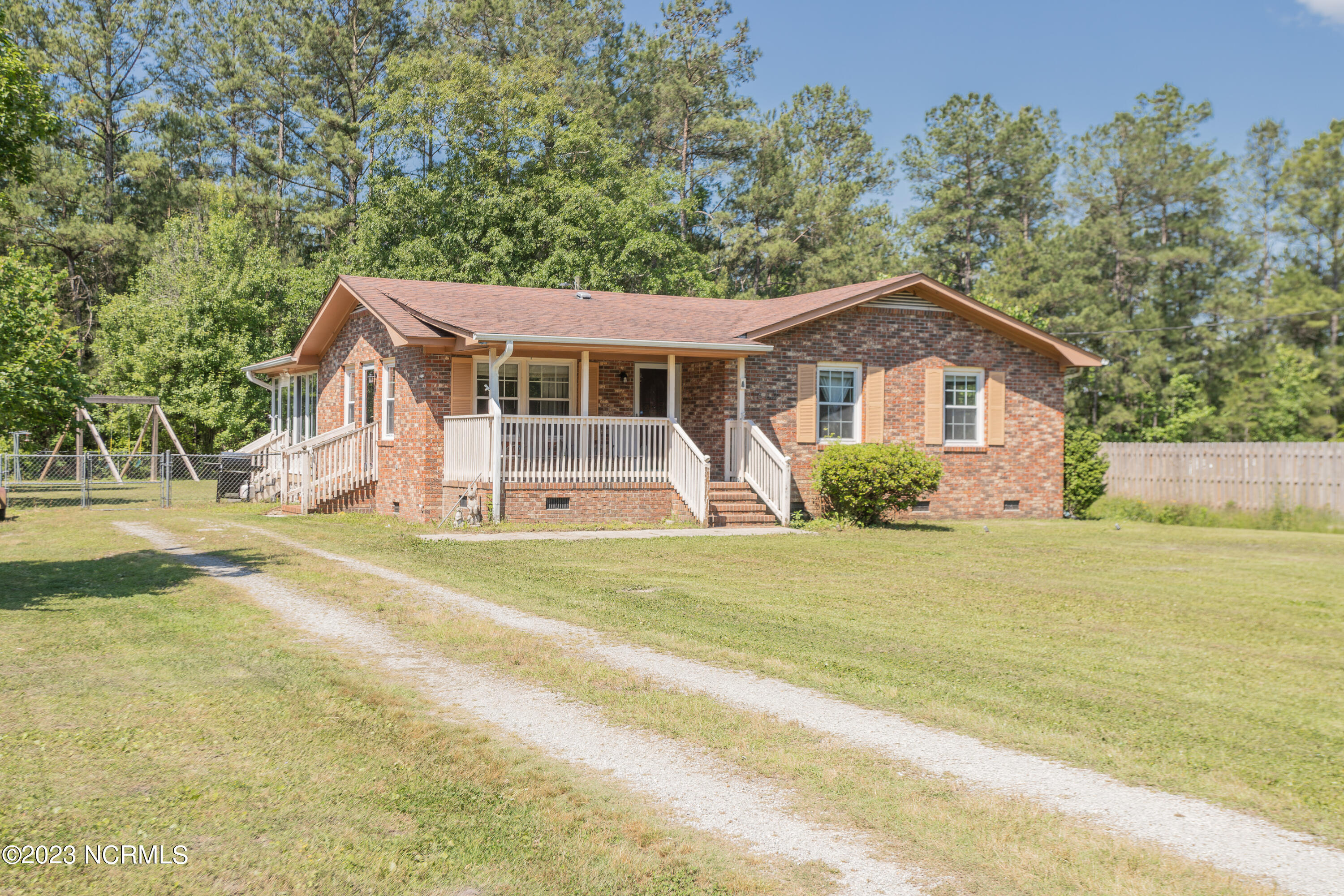 1682 Fennell Town Road Rocky Point, NC 28457 - Photo 4 of 46 4FRONT