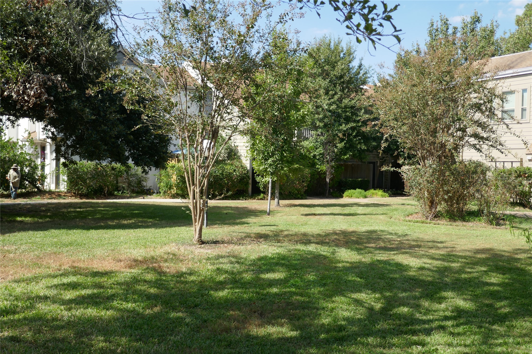 2100 Tanglewilde Street, Unit 347 Houston, TX 77063 - Photo 5 of 19 a view of a park