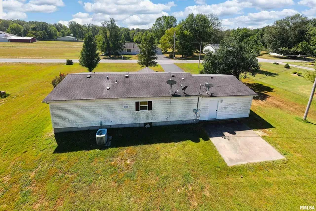 $179,900 | 501 Tower Road, Herrin, IL 62948