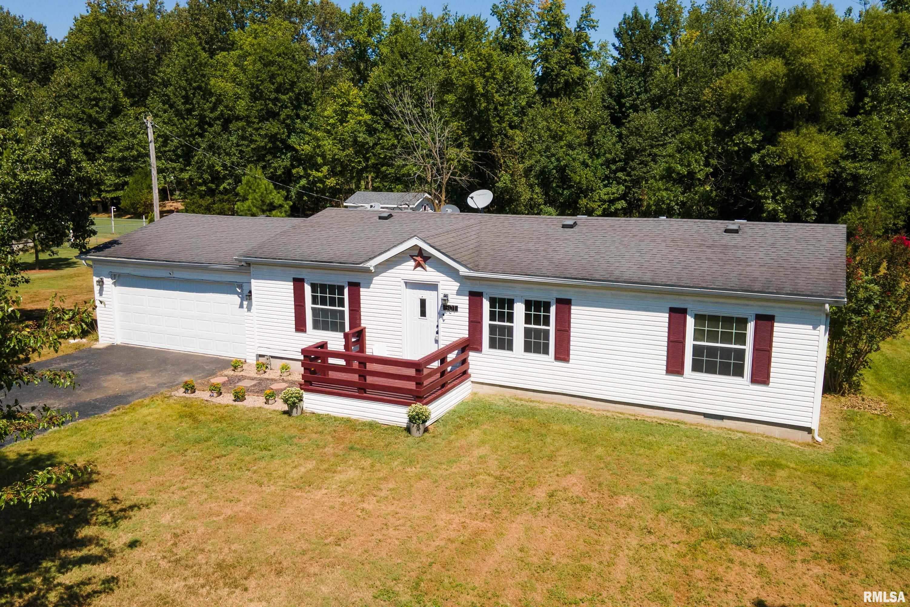 501 Tower Road Herrin, IL 62948 - Photo 3 of 27