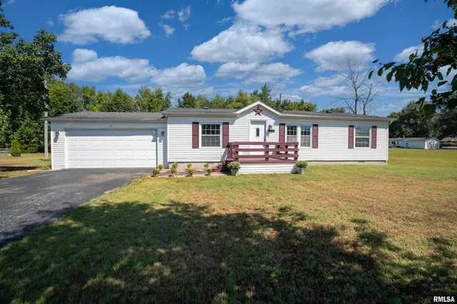 $179,900 | 501 Tower Road, Herrin, IL 62948