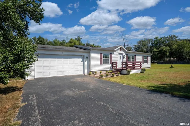 $179,900 | 501 Tower Road, Herrin, IL 62948