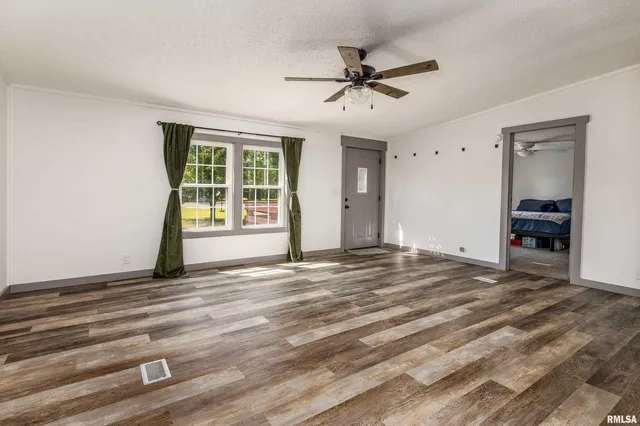 $179,900 | 501 Tower Road, Herrin, IL 62948