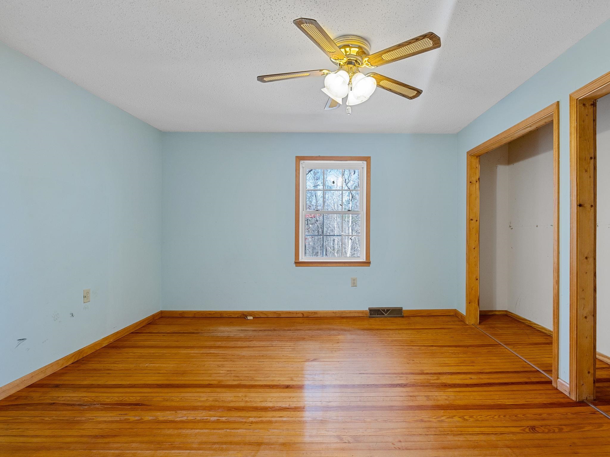 2211 Cross Anchor Road Woodruff, SC 29388 - Photo 23 of 46
