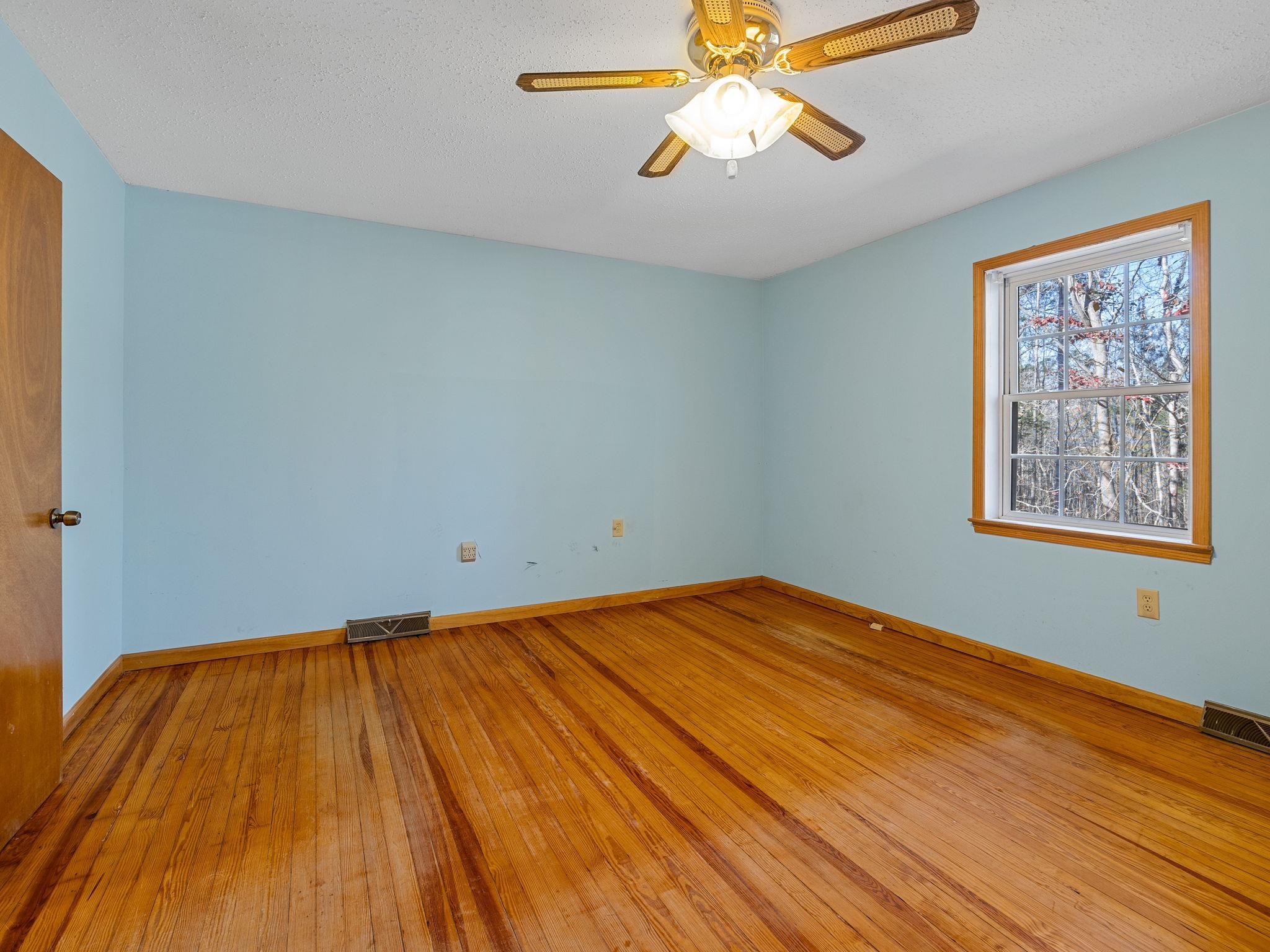 2211 Cross Anchor Road Woodruff, SC 29388 - Photo 25 of 46