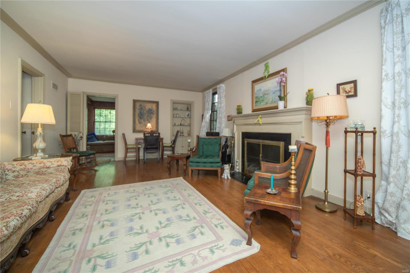 622 South Berry Road St. Louis, MO 63122 - Photo 4 of 17 Gallery Image 4