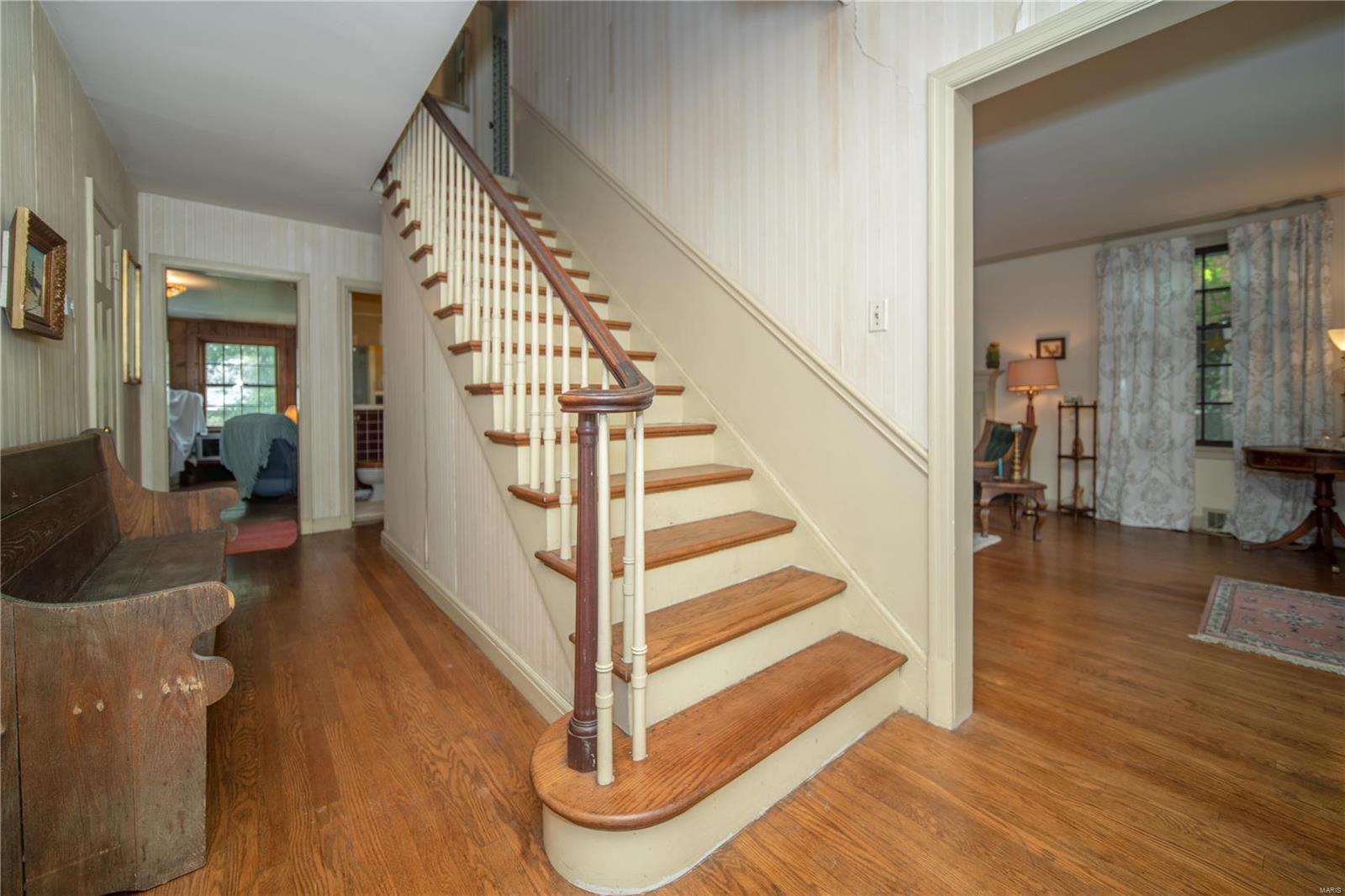 622 South Berry Road St. Louis, MO 63122 - Photo 6 of 17 Gallery Image 6