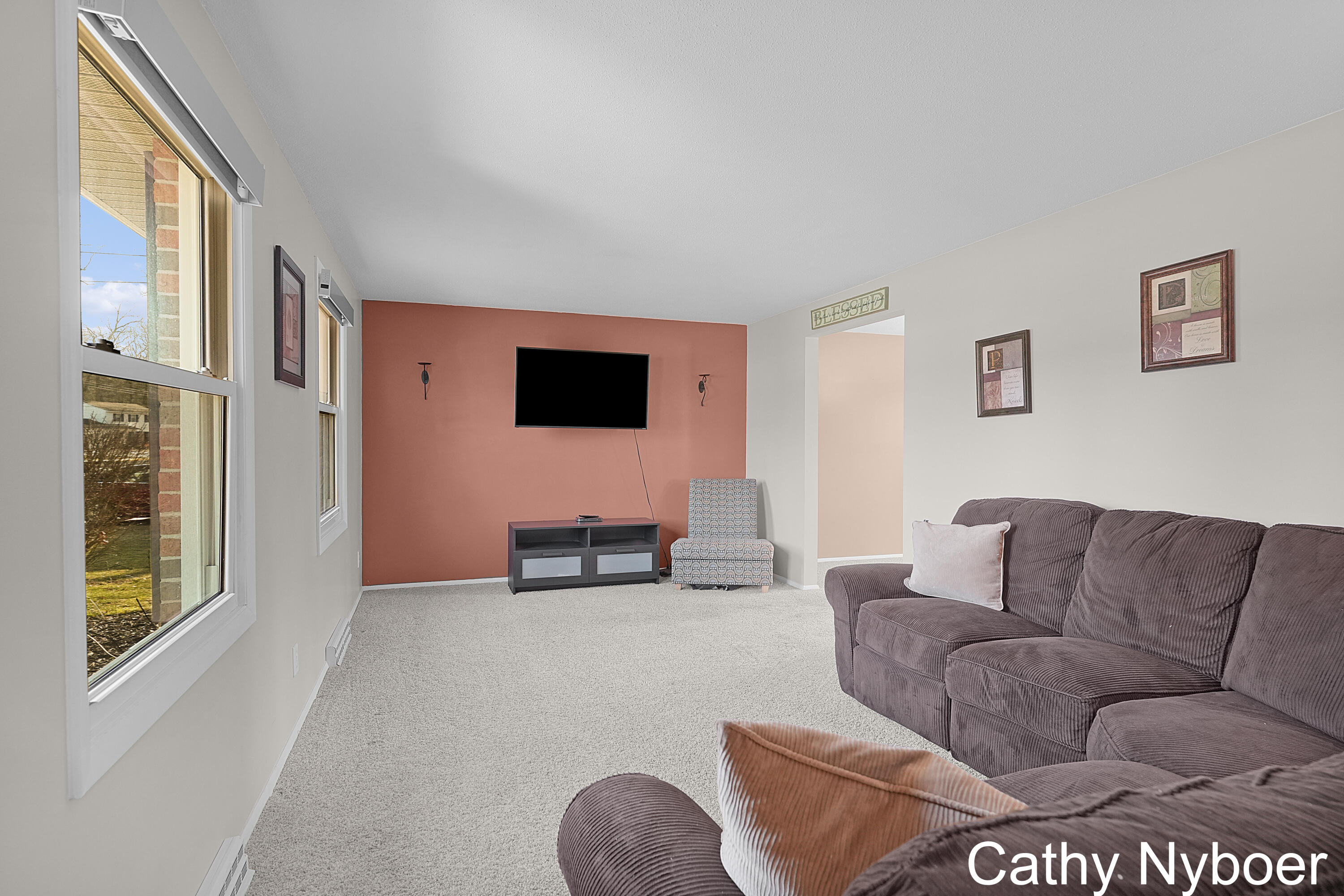 1725 Manistee Road Muskegon, MI 49445 - Photo 6 of 42 DSC08648