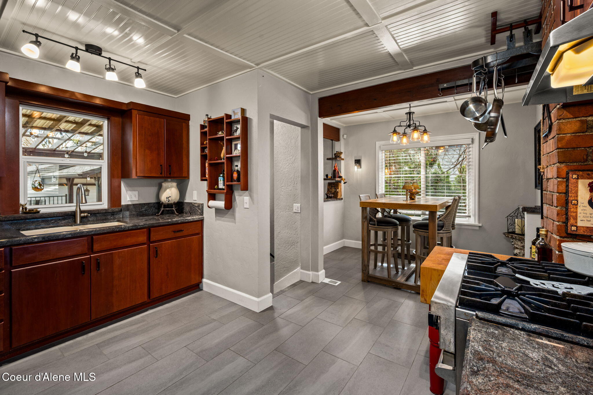 726 North B Street Coeur D'Alene, ID 83814 - Photo 12 of 67 Kitchen