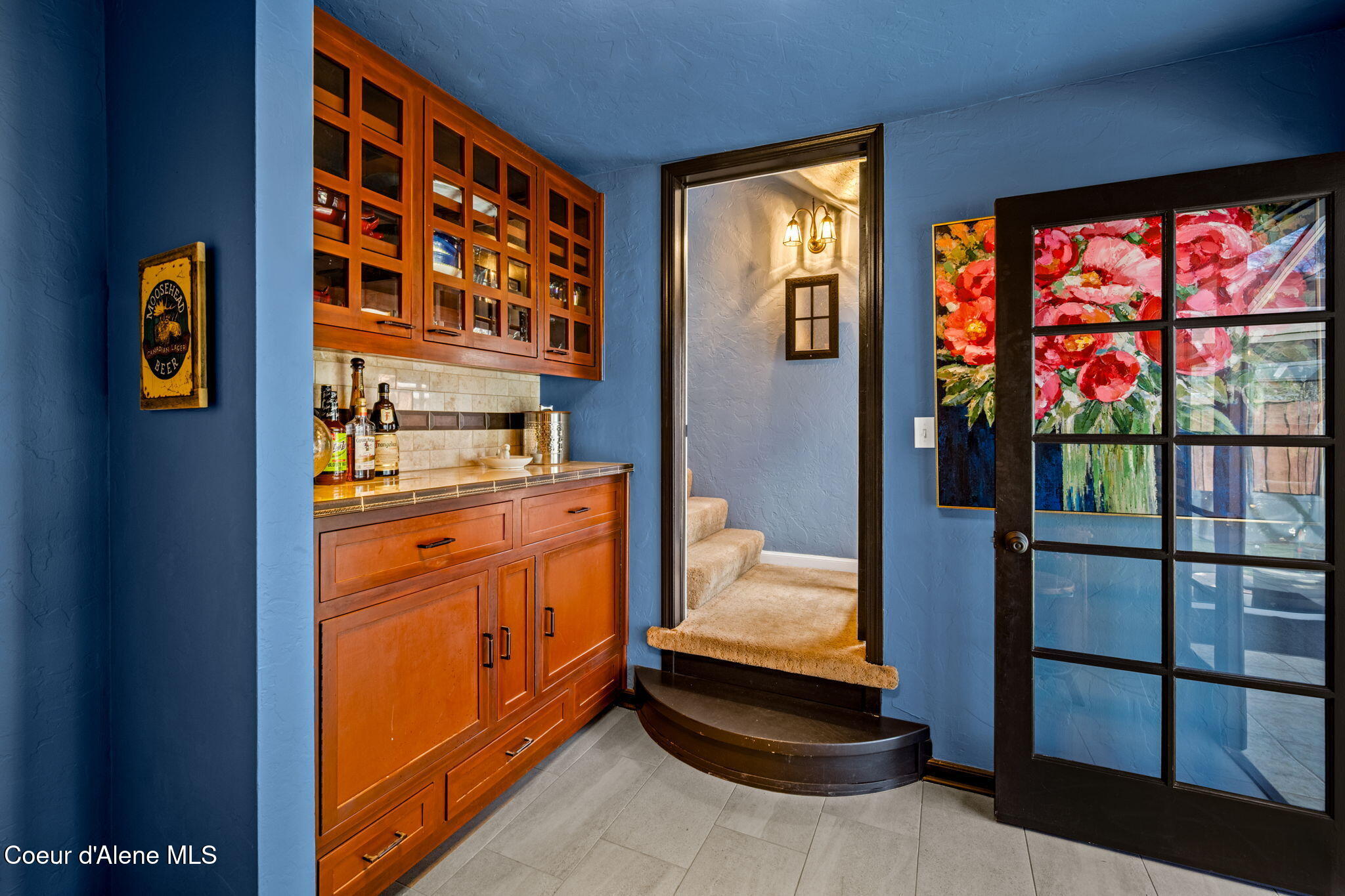 726 North B Street Coeur D'Alene, ID 83814 - Photo 21 of 67 1st floor Flex Room w/ Built-ins