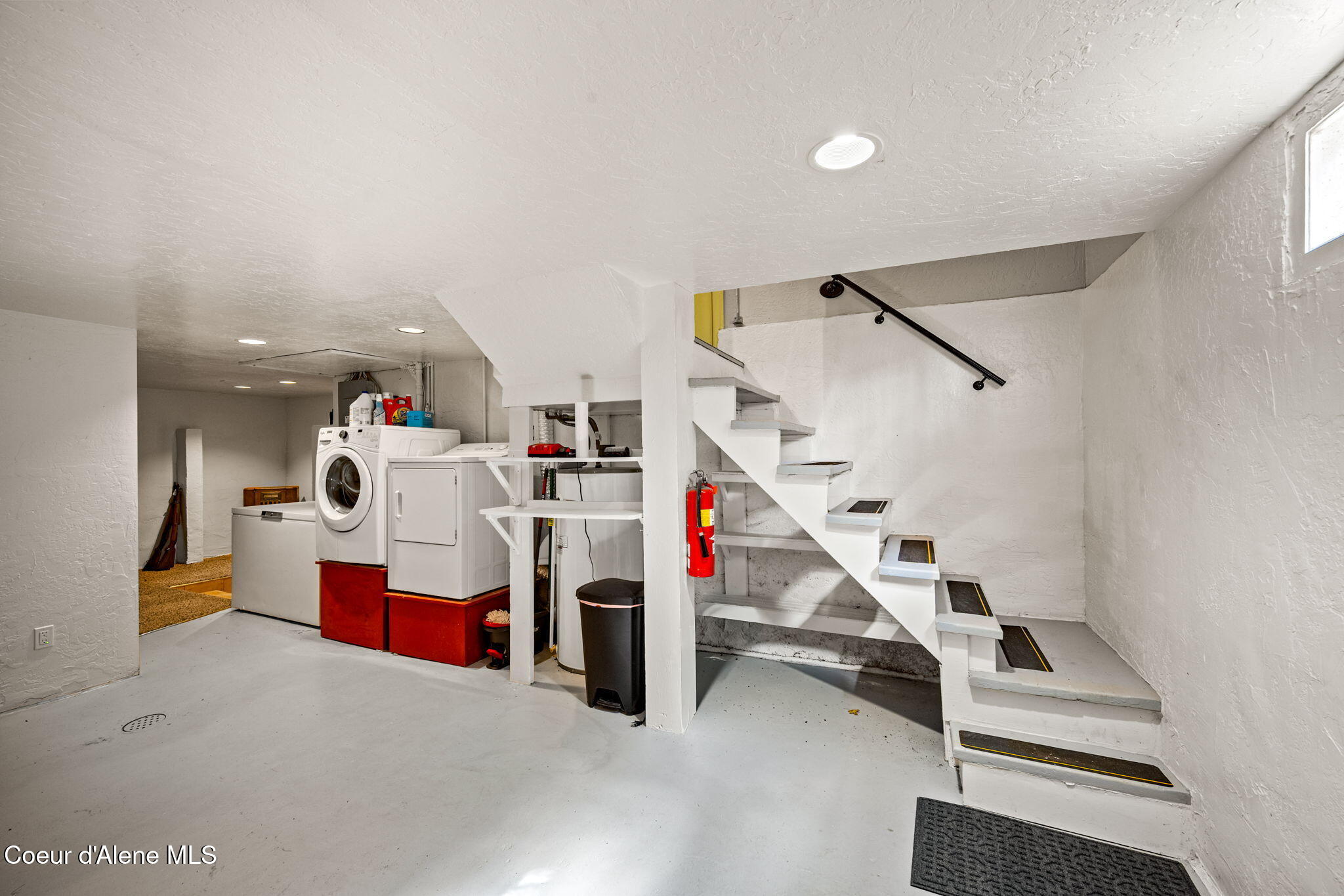 726 North B Street Coeur D'Alene, ID 83814 - Photo 33 of 67 Basement Laundry Room