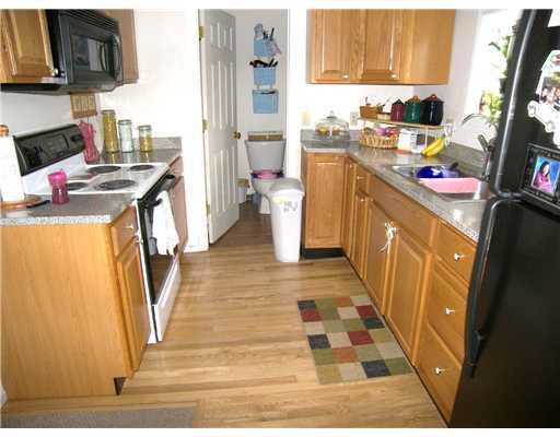 797 High Street Bath, ME 04530 - Photo 9 of 17 Kitchen.