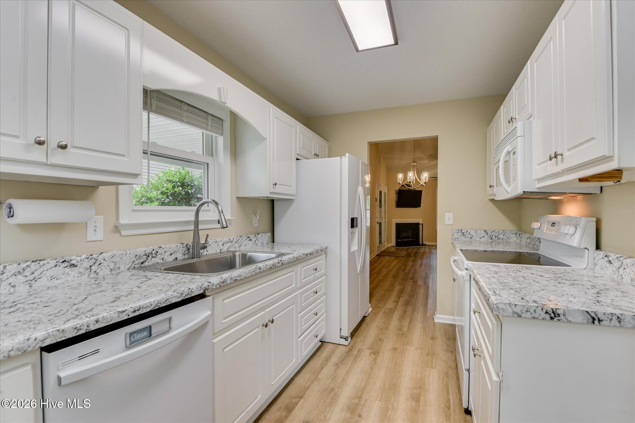 121 Single Tree Lane Aiken, SC 29803 - Photo 14 of 28 All Appliances convey