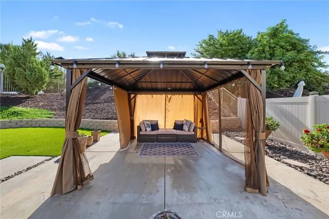 $799,999 | 27665 Bottle Brush Way, Murrieta, CA 92562