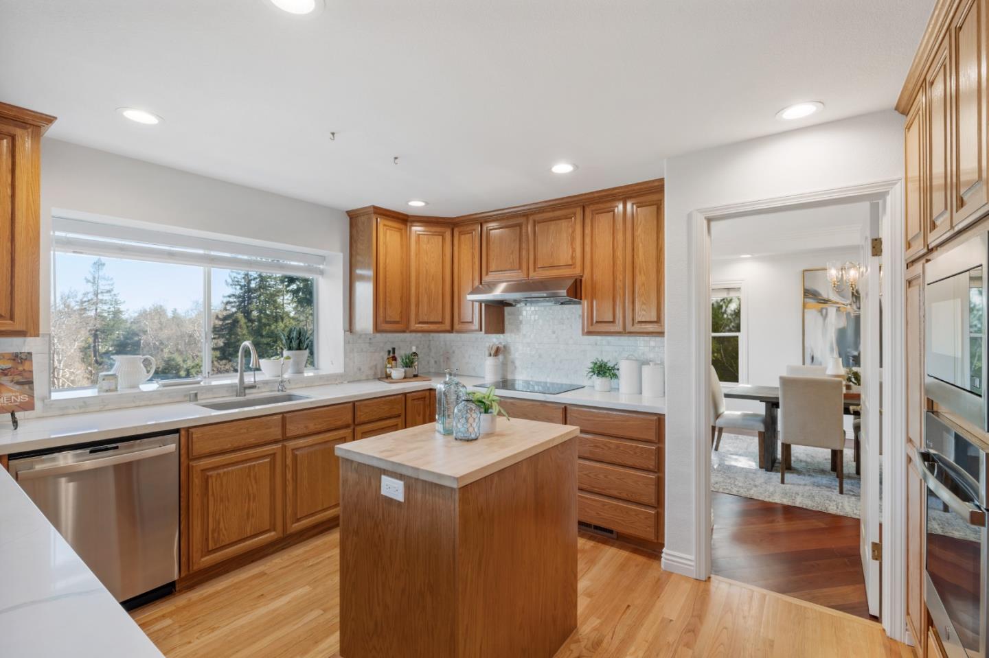 22346 McClellan Road Cupertino, CA 95014 - Photo 9 of 38 Gallery Image 9