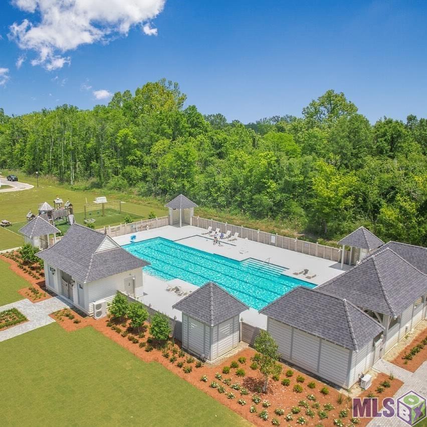 2811 Pointe-Marie Drive Baton Rouge, LA 70820 - Photo 2 of 8