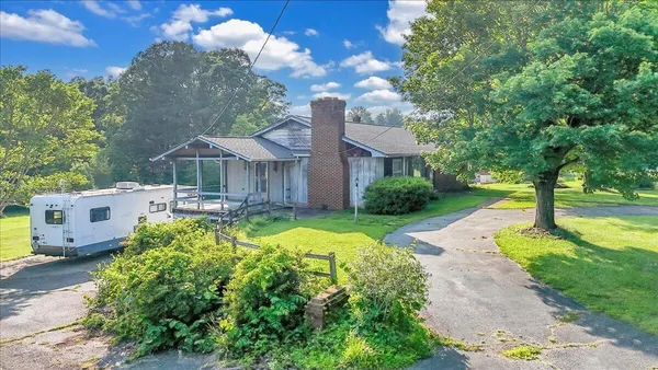 $215,000 | 591 Wall Street, Bassett, VA 24055