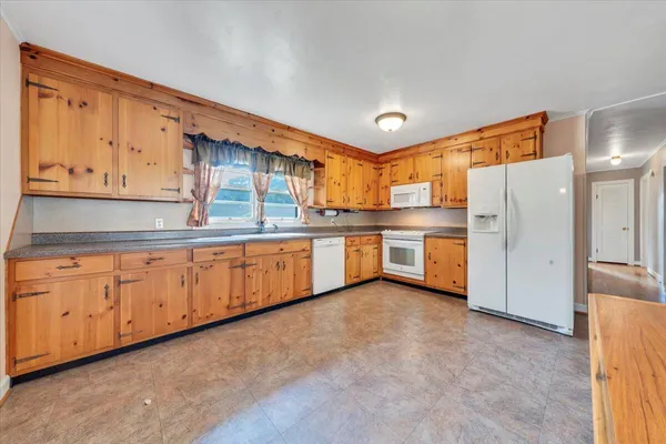 $215,000 | 591 Wall Street, Bassett, VA 24055