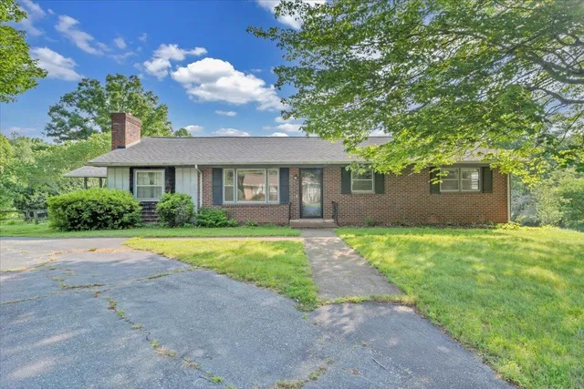 $279,900 | 591 Wall Street, Bassett, VA 24055