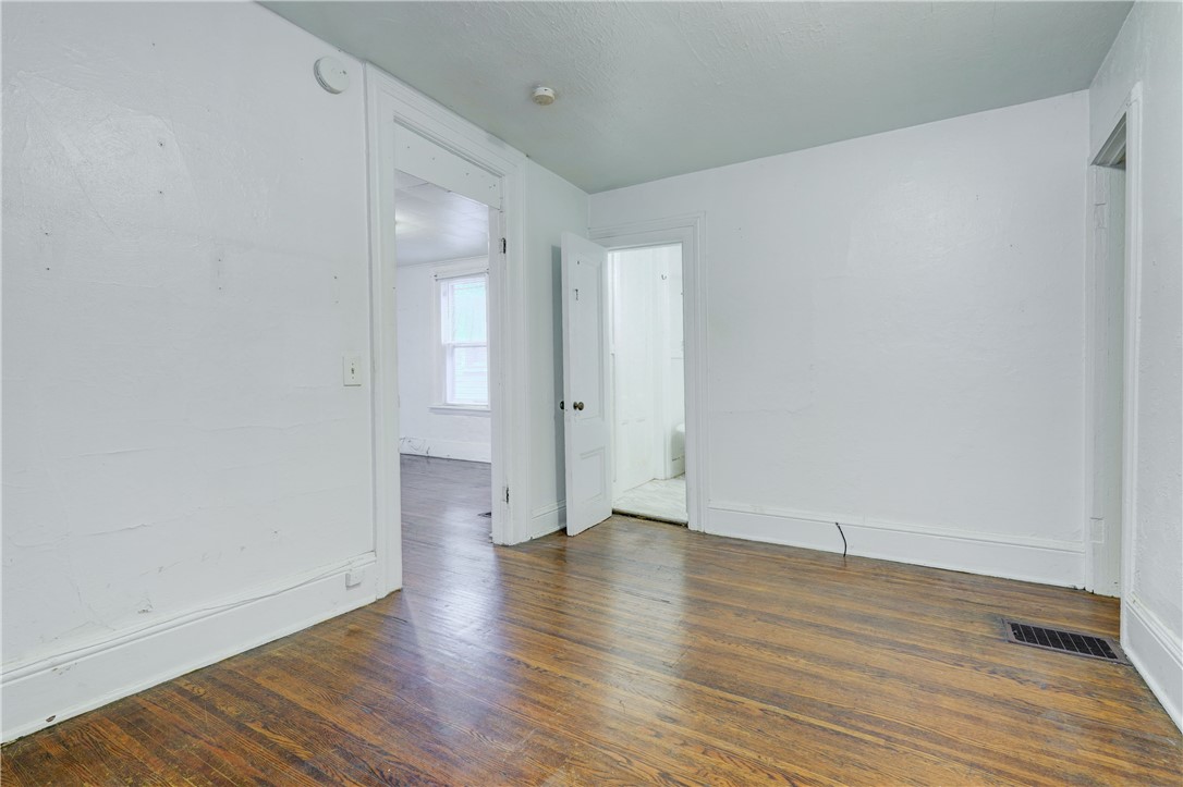 8 Rowley Street, Unit 4 Rochester, NY 14607 - Photo 14 of 19 Gallery Image 14