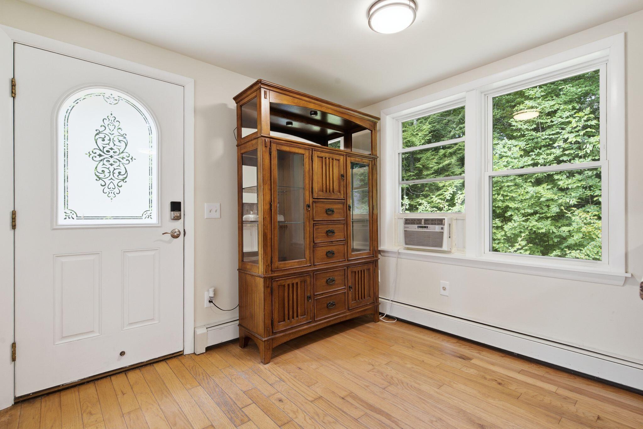 24 Crockett Road Gorham, ME 04038 - Photo 8 of 35 10_DSC01345