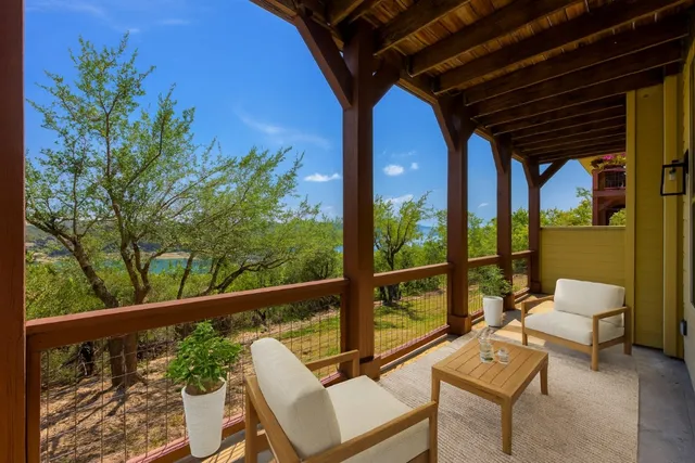 $325,000 | 1101 Oak Hurst Road, Unit 101, Austin, TX 78734