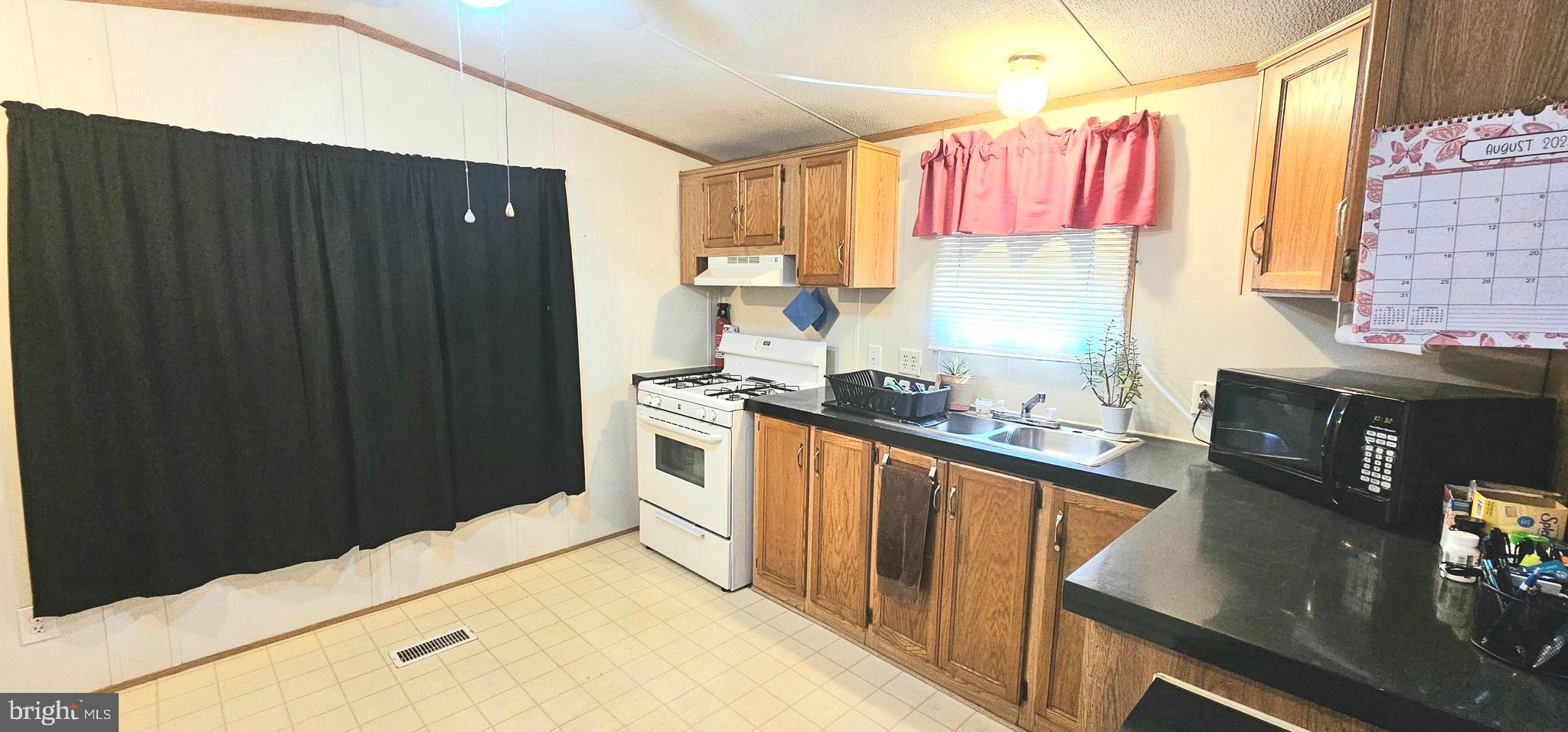 488 North Patuxent Road, Unit 6 Odenton, MD 21113 - Photo 7 of 16 Kitchen