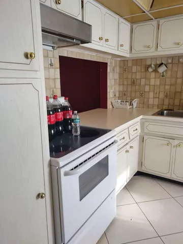 $199,000 | 5700 Northwest 2nd Avenue, Unit 310, Boca Raton, FL 33487