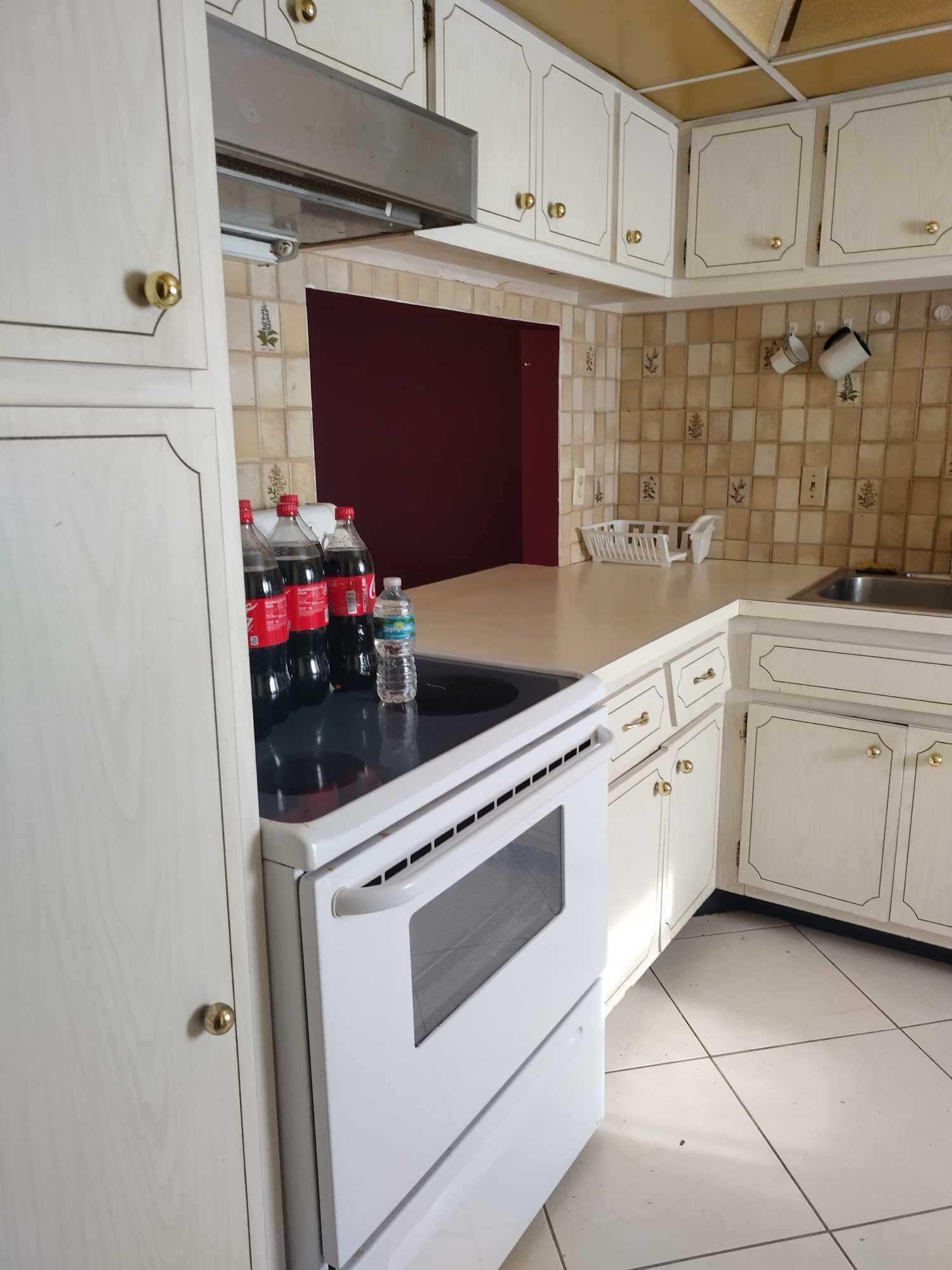 5700 Northwest 2nd Avenue, Unit 310 Boca Raton, FL 33487 - Photo 5 of 11 Kitchen 2