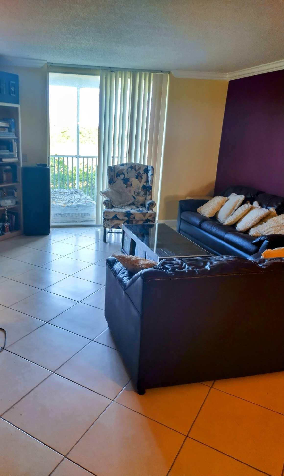 5700 Northwest 2nd Avenue, Unit 310 Boca Raton, FL 33487 - Photo 7 of 11 Living Room