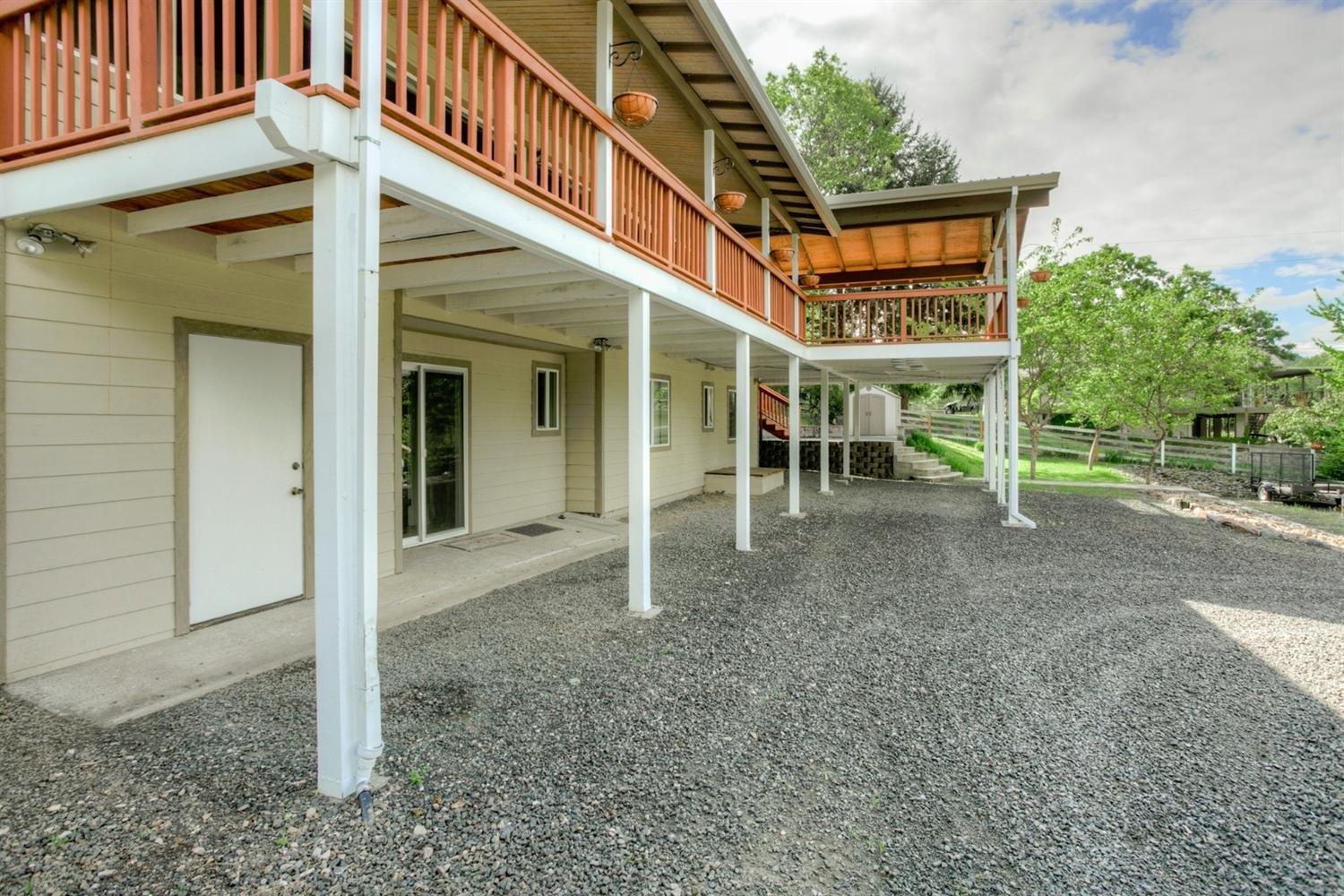 1065 Old Ferry Road Shady Cove, OR 97539 - Photo 26 of 35 Back view of home