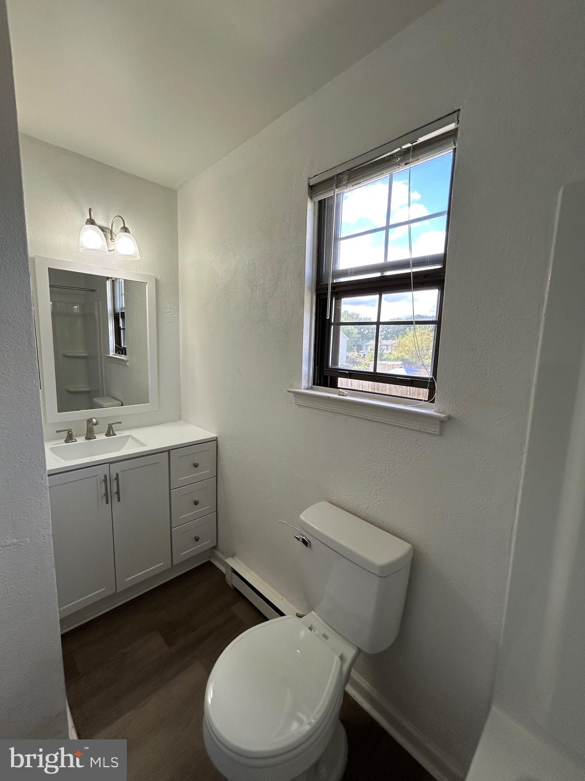 20 Hampshire Road Sicklerville, NJ 08081 - Photo 12 of 15 Full Bath