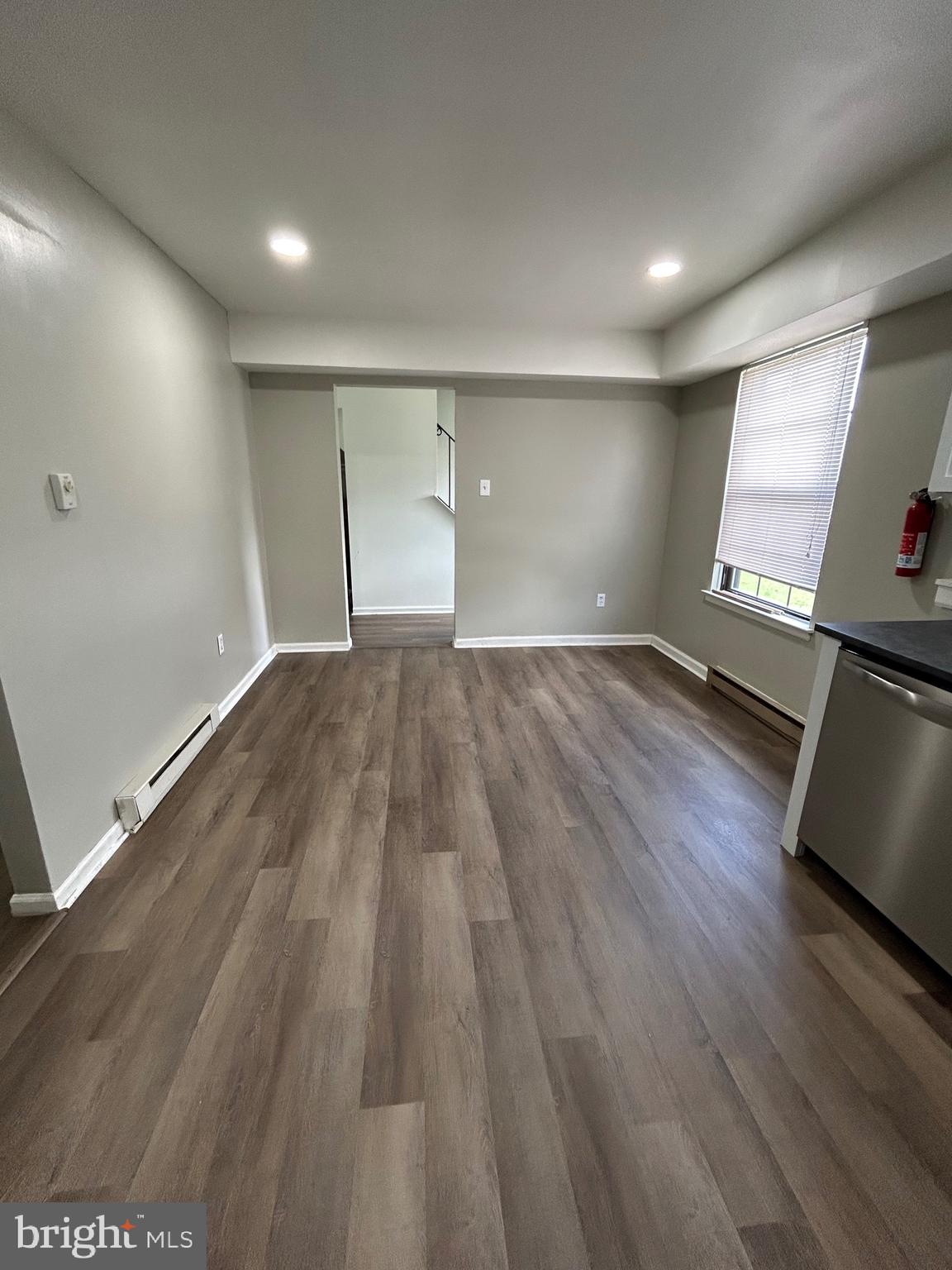 20 Hampshire Road Sicklerville, NJ 08081 - Photo 5 of 15 Eat in Kitchen Area