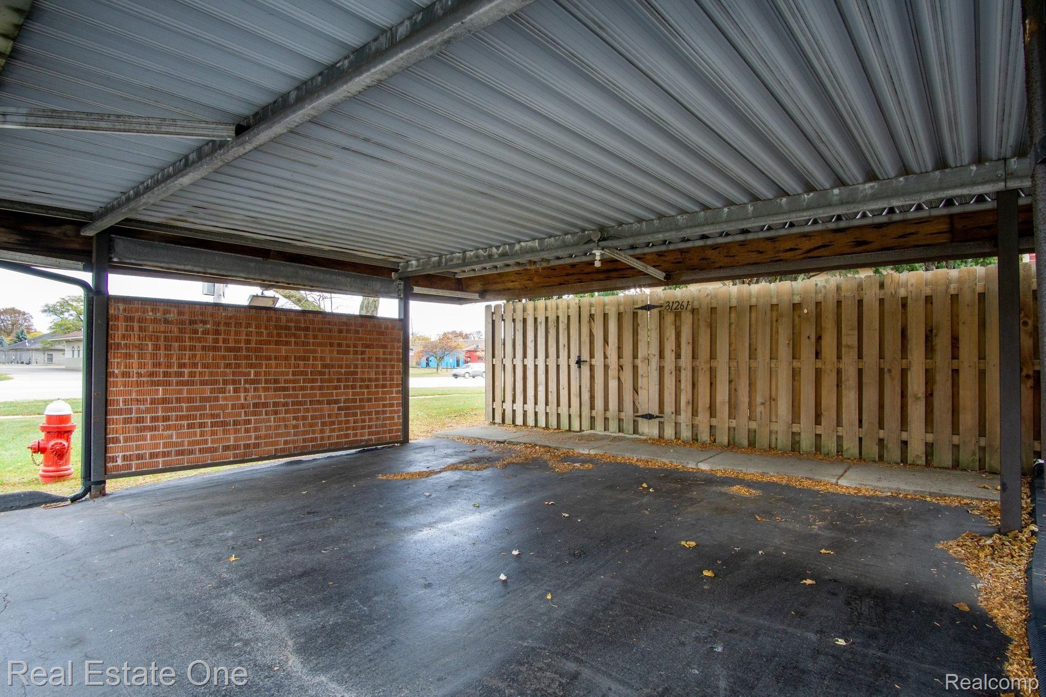 31261 Hoover Road Warren, MI 48093 - Photo 20 of 22 18-web-or-mls-31261-Hoover-Rd-18.jpg
