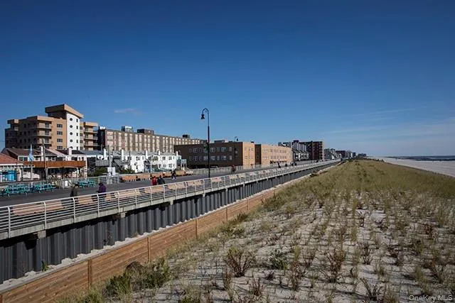 $1,875 | 951 Oceanfront, Unit 29, Long Beach, NY 11561