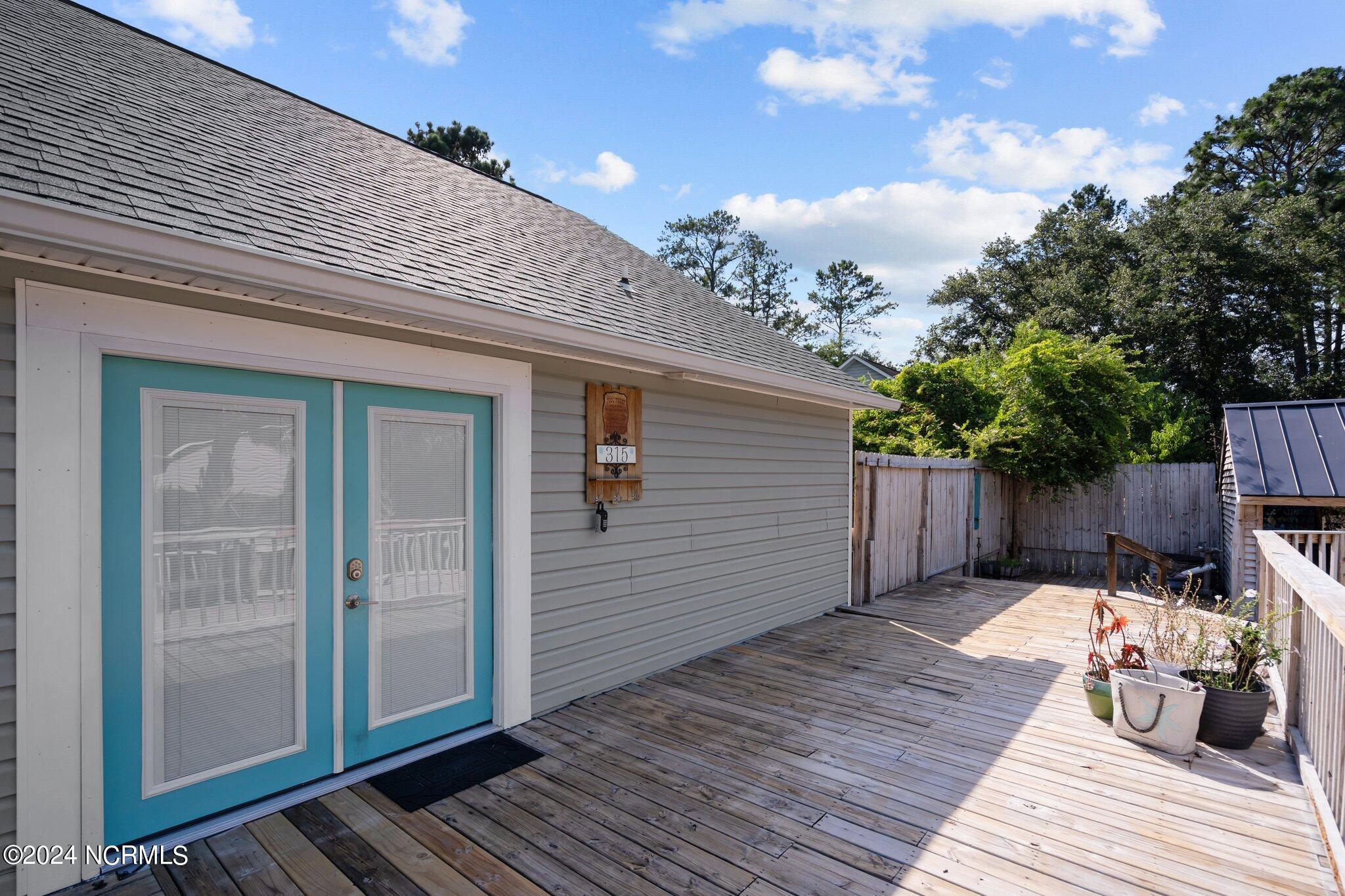315 Sloop Point Road Hampstead, NC 28443 - Photo 26 of 44 21-web-or-mls-DSC06693