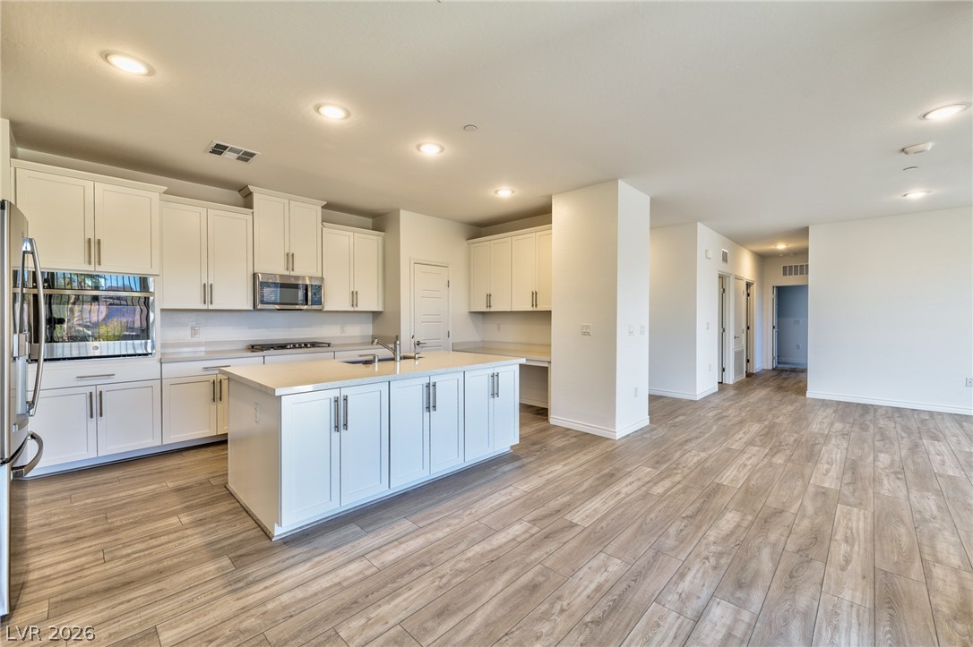 2555 Hampton Road, Unit 10203 Henderson, NV 89052 - Photo 11 of 17