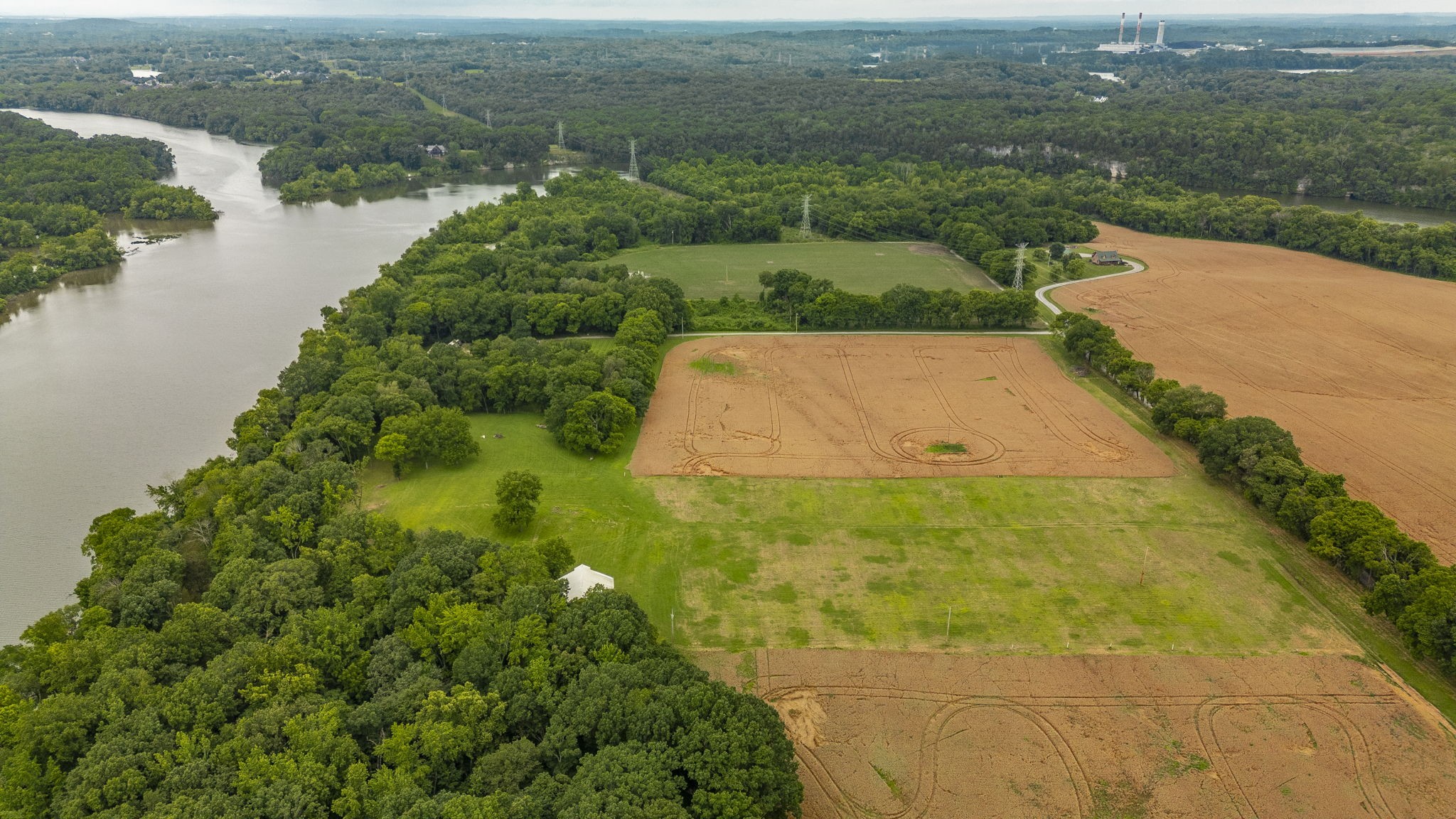 1113 East Robertson Road Castalian Springs, TN 37031 - Photo 7 of 56