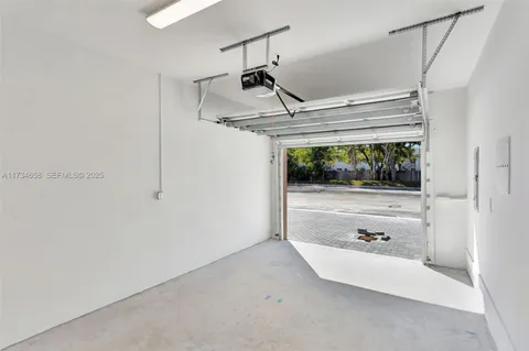 $659,900 | 1567 Northwest 94th Way, Unit 10, Coral Springs, FL 33071