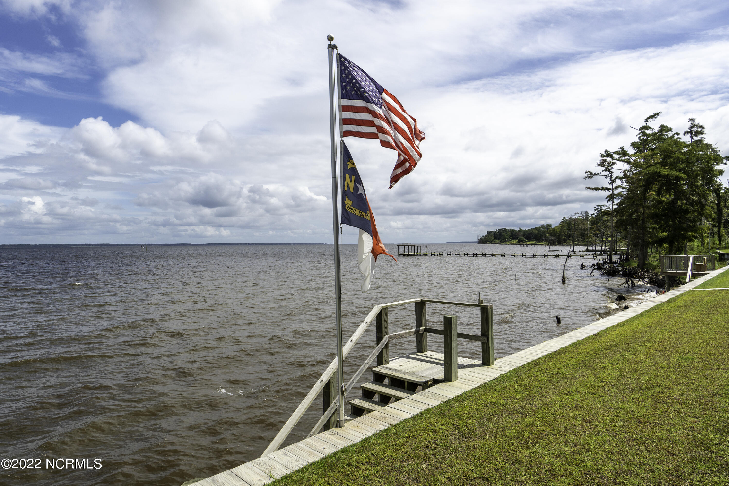 929 Stately Pines Road New Bern, NC 28560 - Photo 54 of 69 Neuse River Waterfront