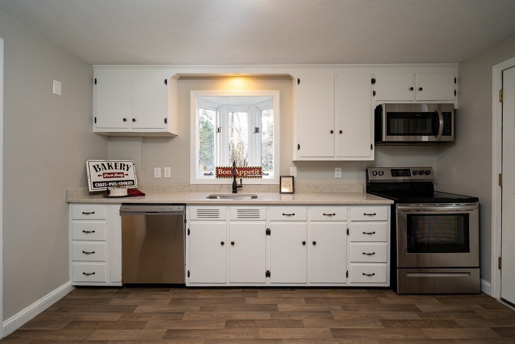 94 Laurel Road West Springfield, MA 01089 - Photo 15 of 40 Gallery Image 15