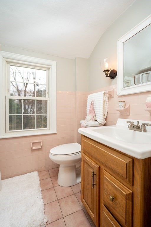 94 Laurel Road West Springfield, MA 01089 - Photo 28 of 40 Gallery Image 28