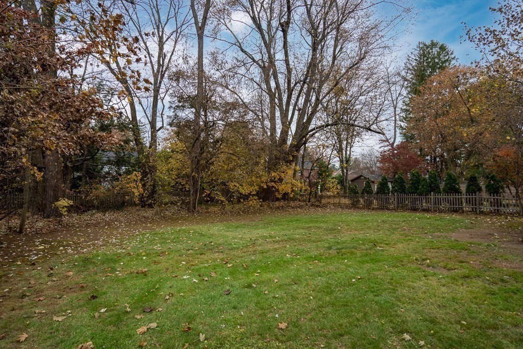 94 Laurel Road West Springfield, MA 01089 - Photo 38 of 40 Gallery Image 38