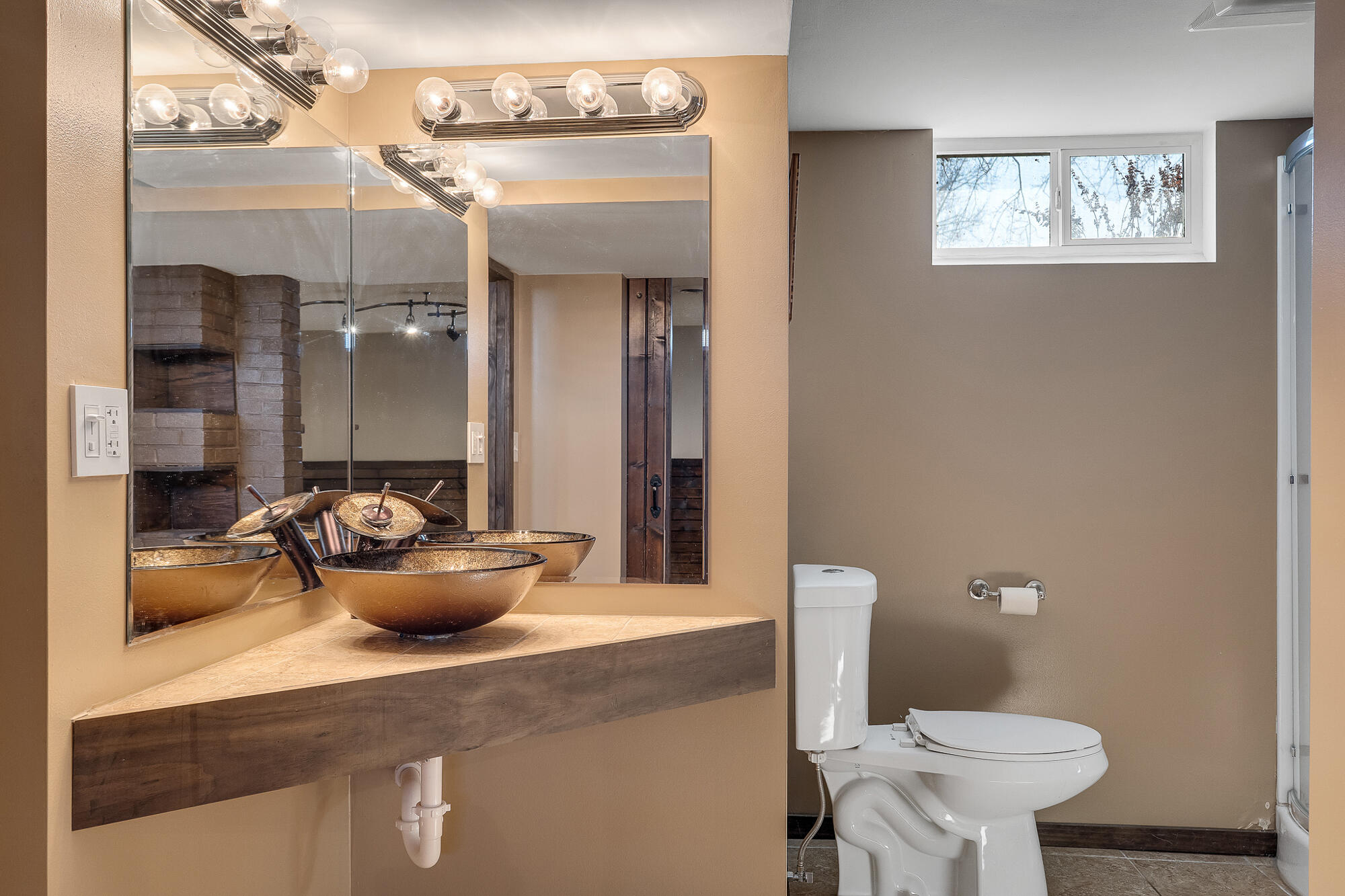 1028 Main Street Onalaska, WI 54650 - Photo 20 of 28 20_Basement Bathroom